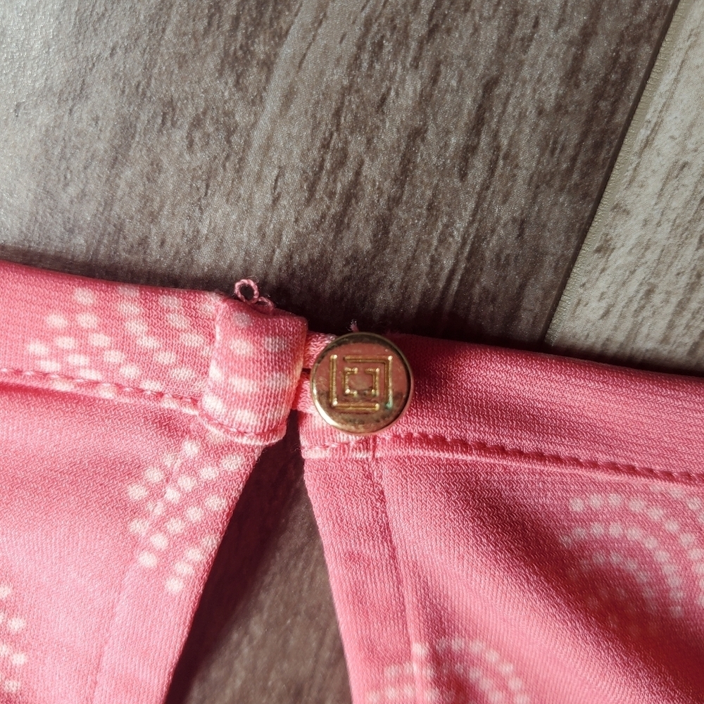 Liz Claiborne Coral Pink Women's Keyhole Blouse with Goldtone Hardware Size XL - Picture 9 of 16